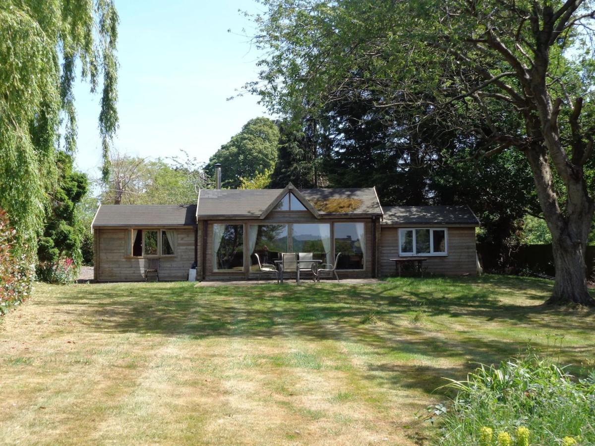 Idyllic Log Cabin Near Stratford Upon Avon Екстер'єр фото